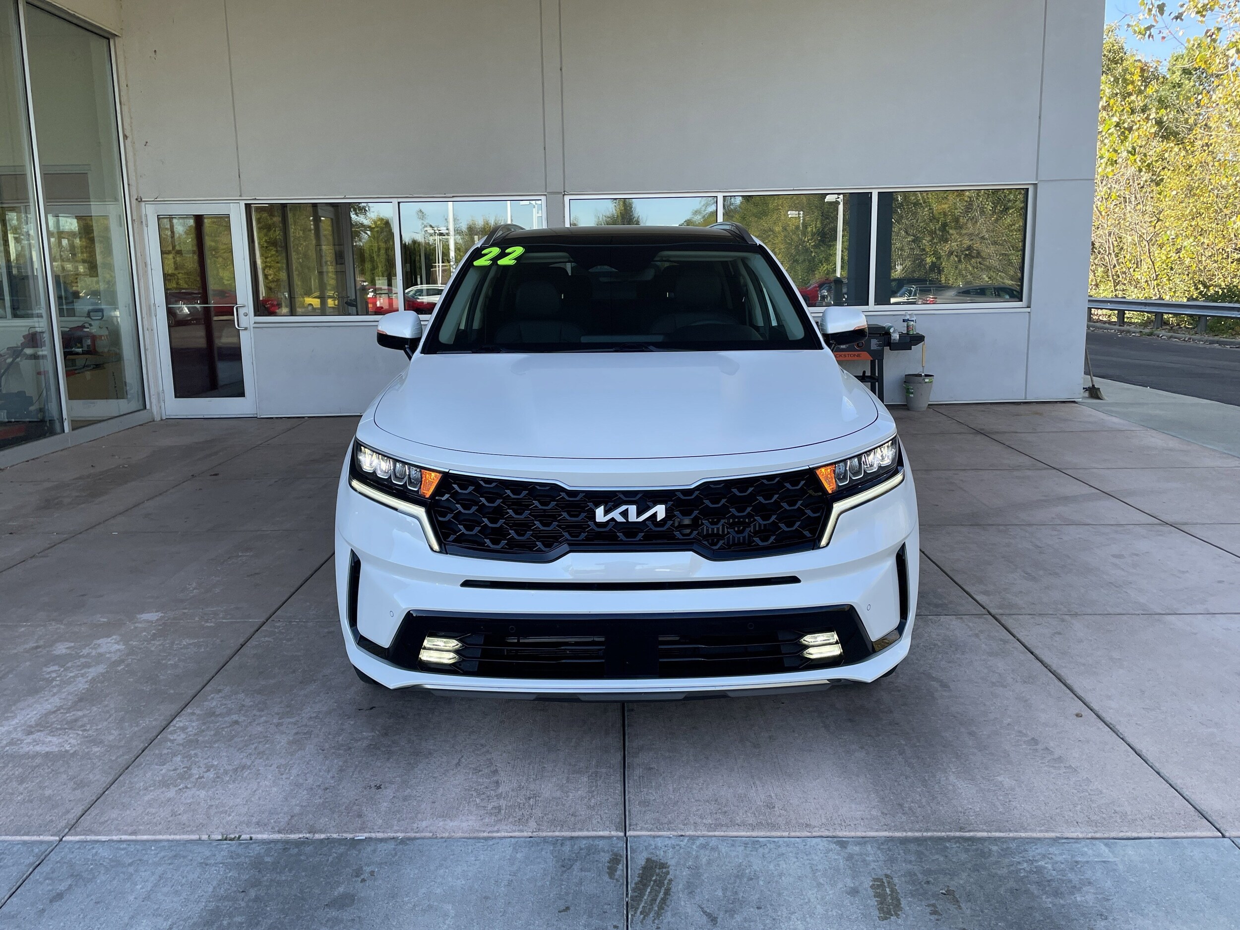 2022 Kia Sorento Hybrid EX photo 2