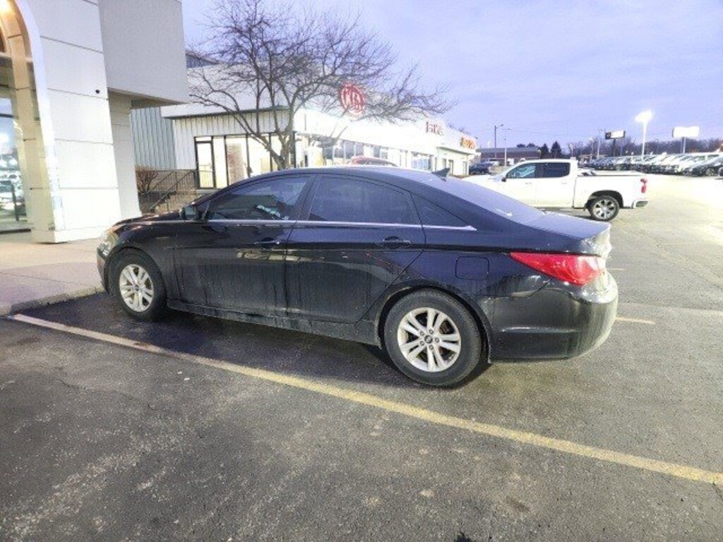 Used 2011 Hyundai Sonata 4dr Sdn 2.4L Auto GLS Sedan