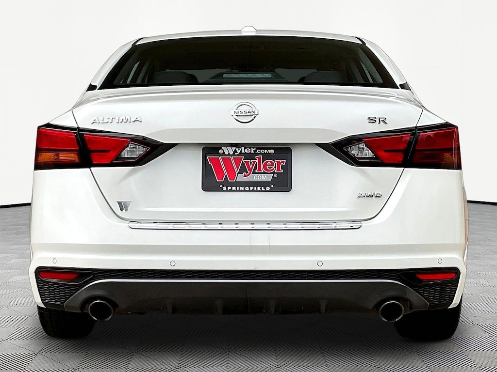 Used 2021 Nissan Altima 2.5 SR AWD Sedan Sedan