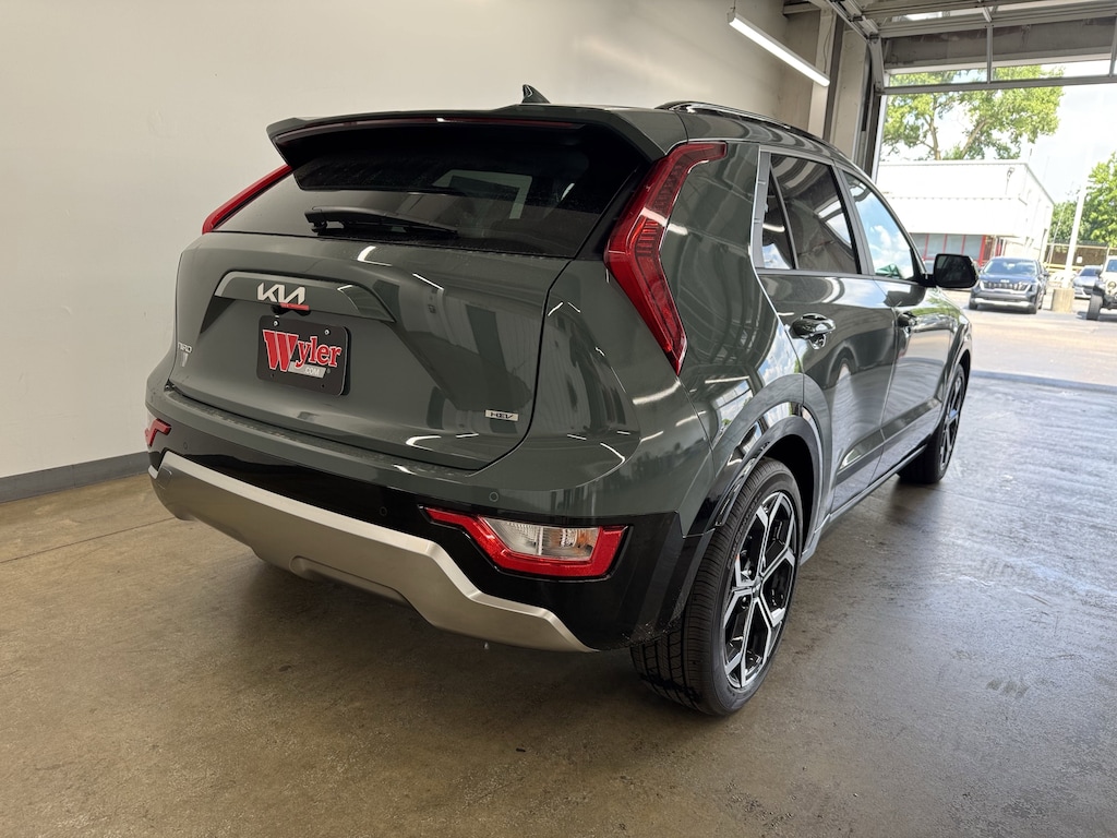 New 2025 Kia Niro EX Touring SUV