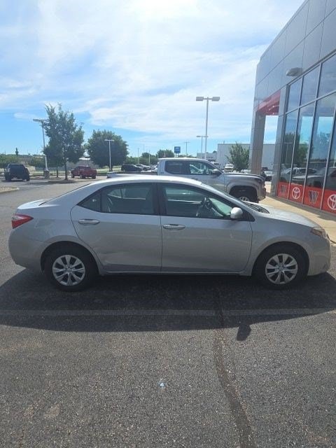Used 2015 Toyota Corolla L with VIN 2T1BURHEXFC408795 for sale in Springfield, OH