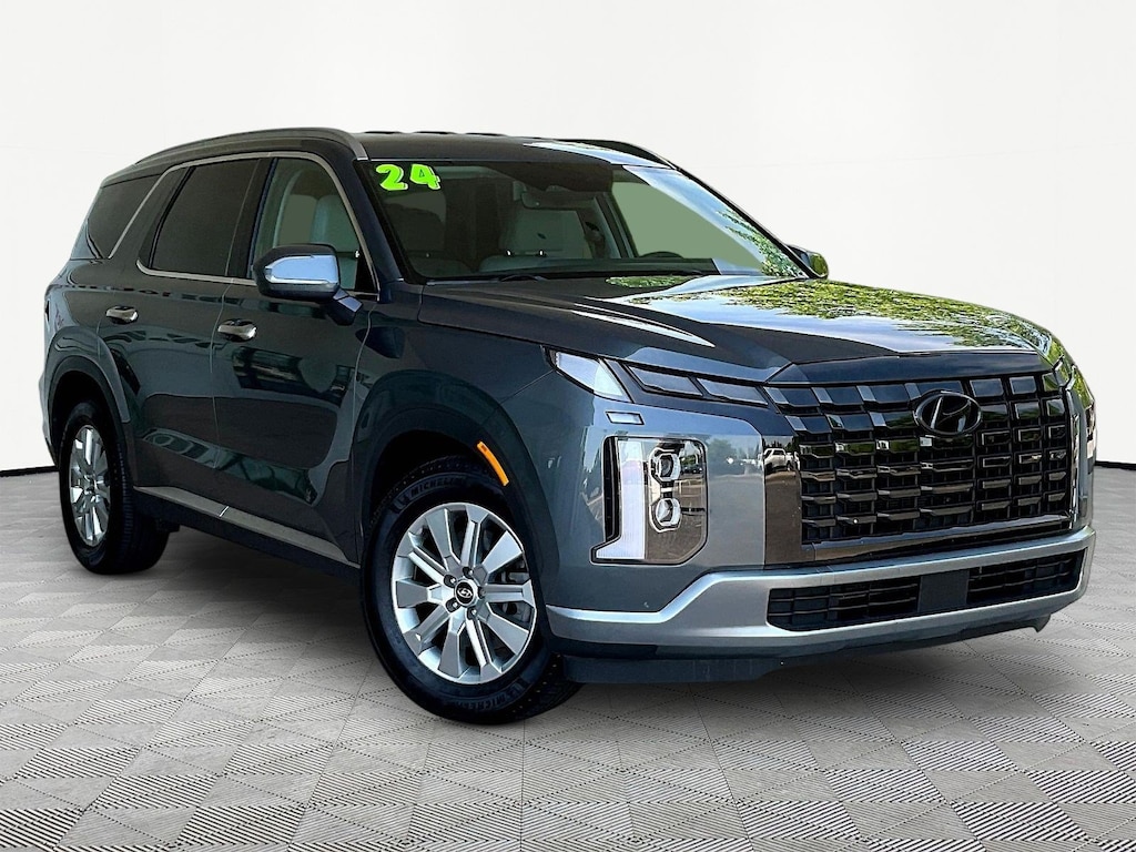 Used 2024 Hyundai Palisade SEL 7P AWD SUV