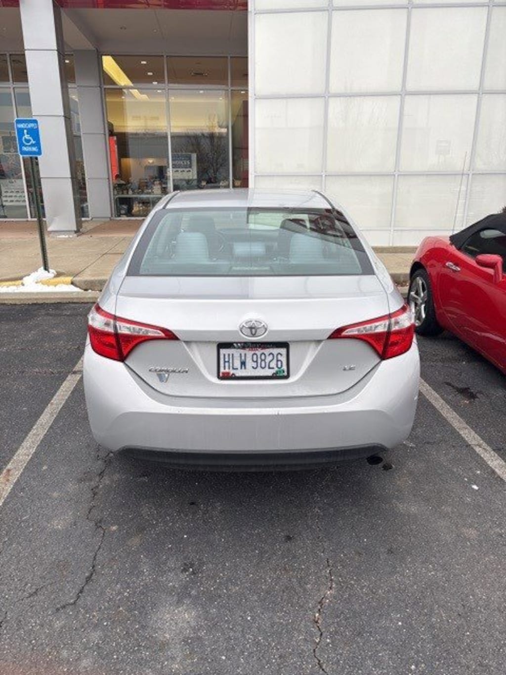 Used 2015 Toyota Corolla 4dr Sdn CVT LE Sedan