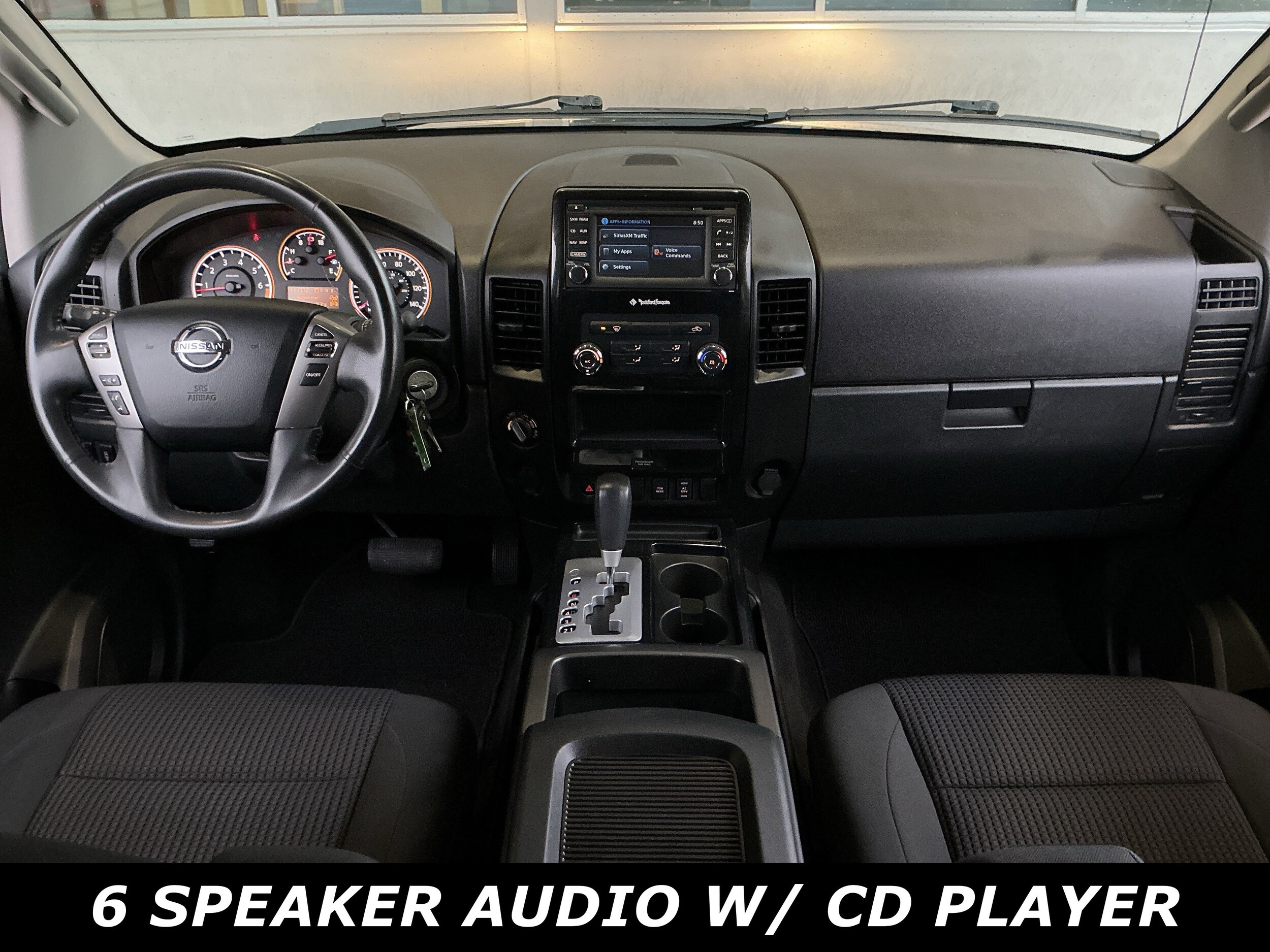 2015 Nissan Titan King Cab SV photo 2