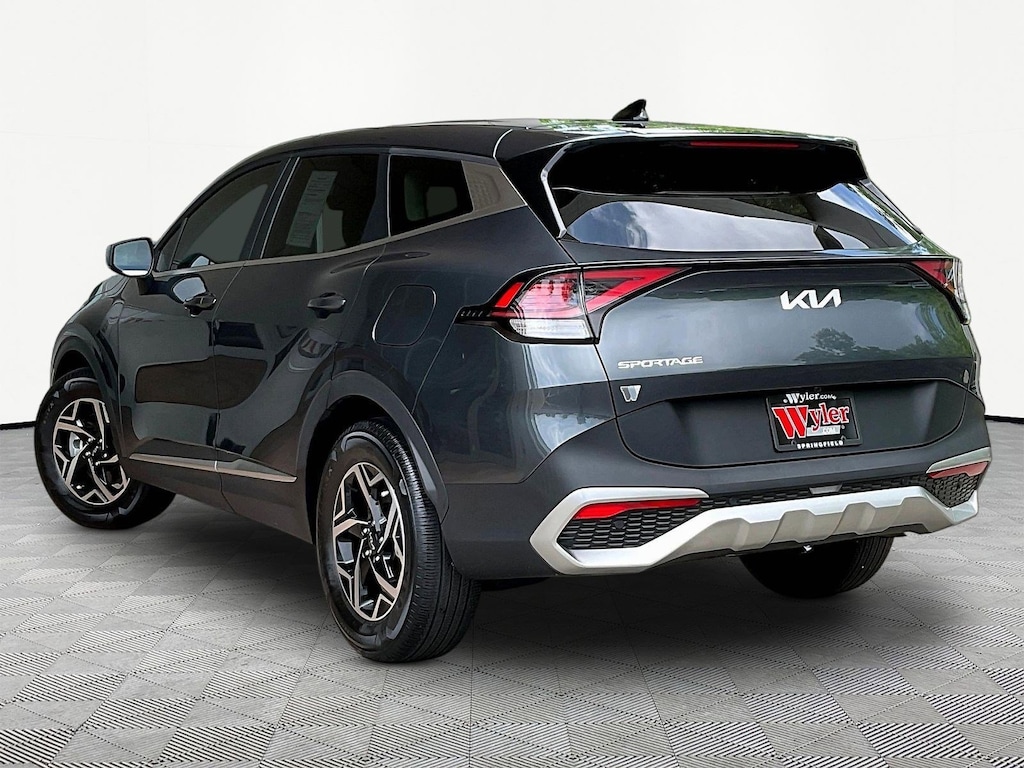 Used 2023 Kia Sportage LX FWD SUV