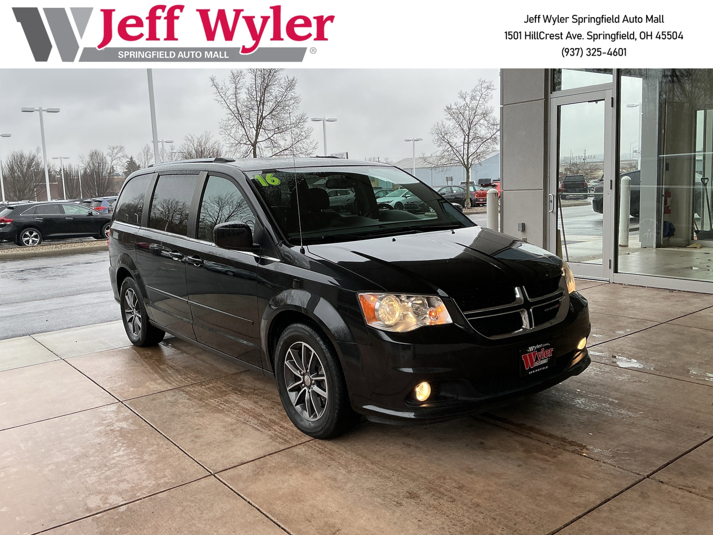 2016 Dodge Grand Caravan SXT Plus's photo