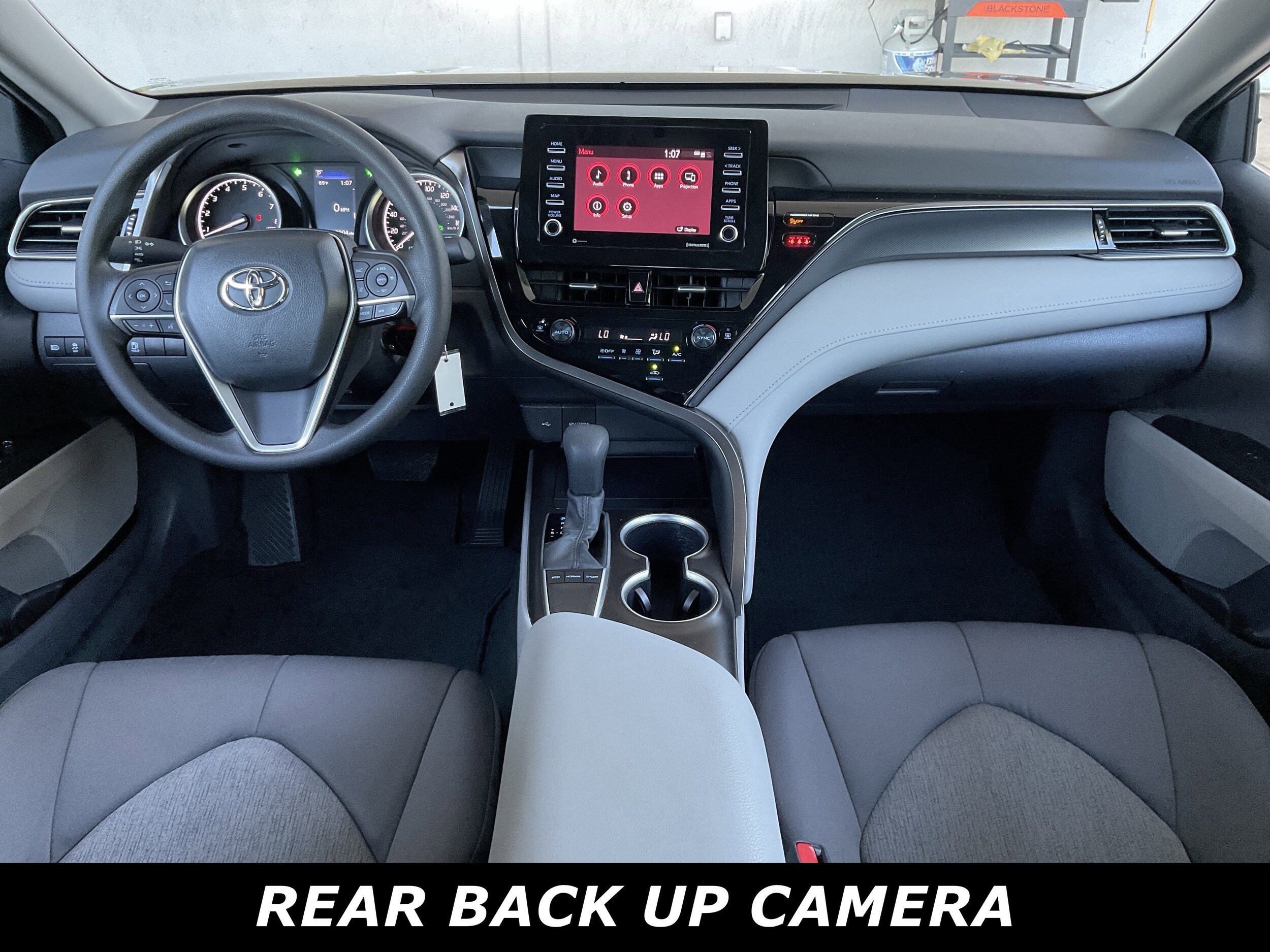 2024 Toyota Camry LE photo 4
