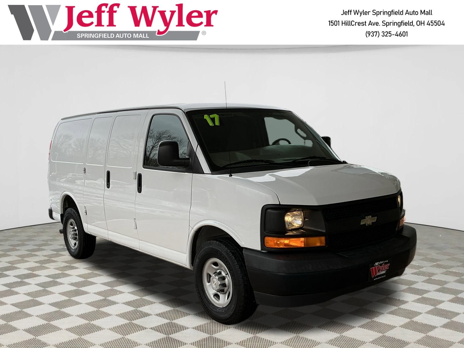 2017 Chevrolet Express Cargo Work Van's photo