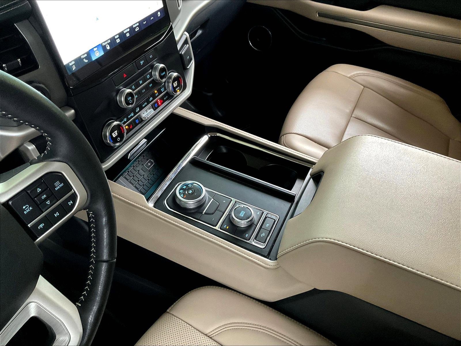 2022 Ford Expedition XLT - Photo 17