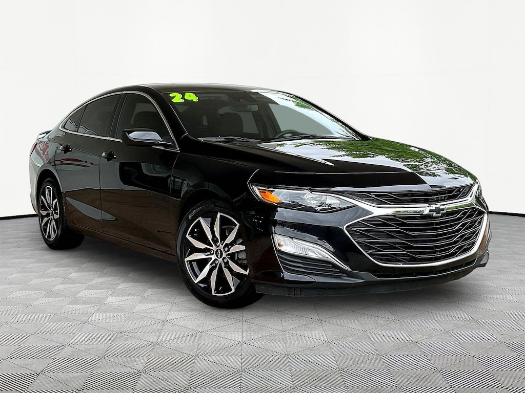 Used 2024 Chevrolet Malibu 4dr Sdn RS Sedan