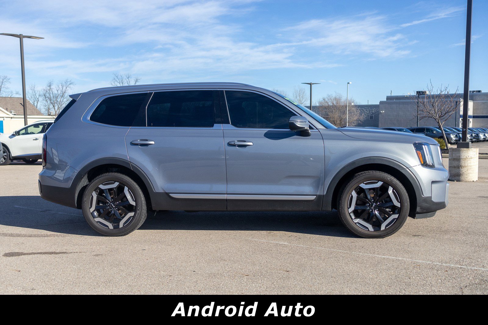Used 2023 Kia Telluride EX with VIN 5XYP3DGC2PG334242 for sale in Springfield, OH