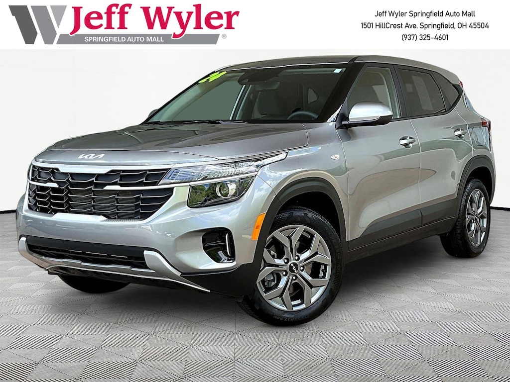 Used 2025 Kia Seltos LX IVT AWD SUV
