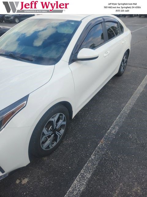 2020 Kia Forte LXS AT's photo
