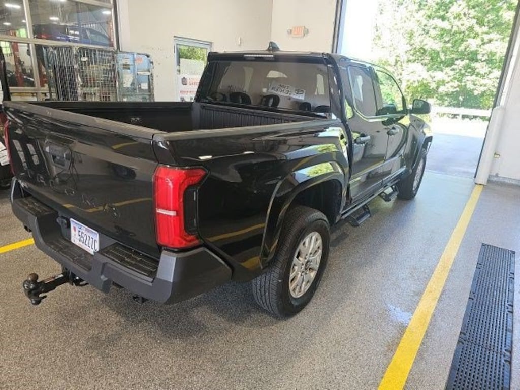 Used 2025 Toyota Tacoma 4WD SR Double Cab 5 Bed AT Truck Double Cab