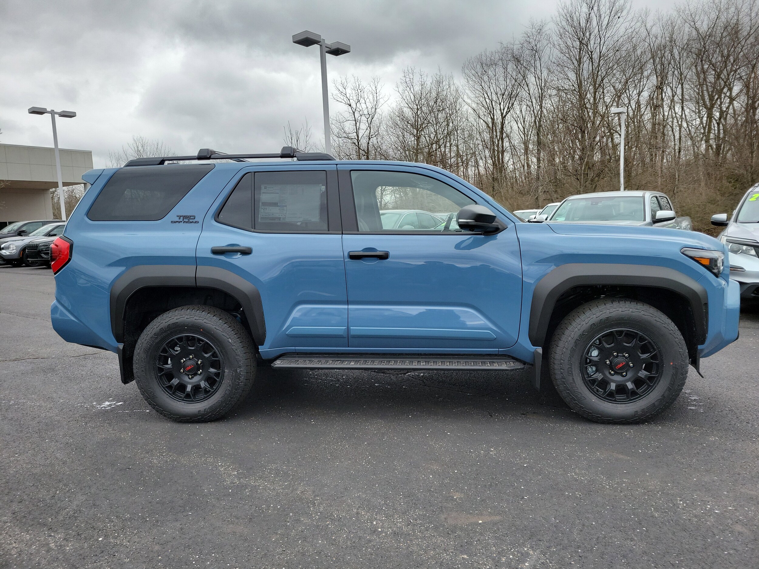 2025 Toyota 4Runner TRD Premium photo 3