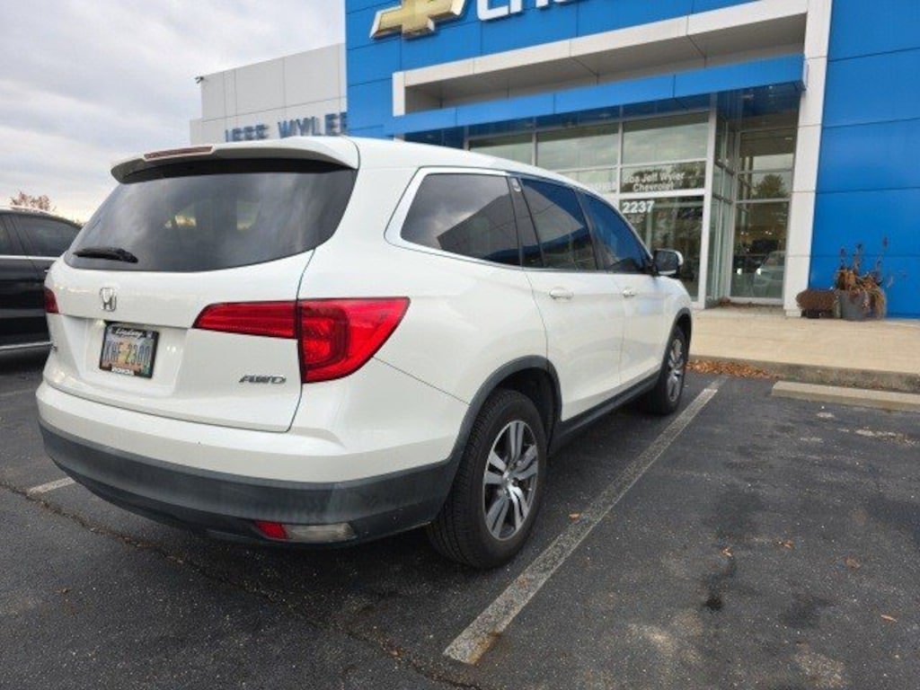 Used 2017 Honda Pilot EX-L w/RES AWD SUV