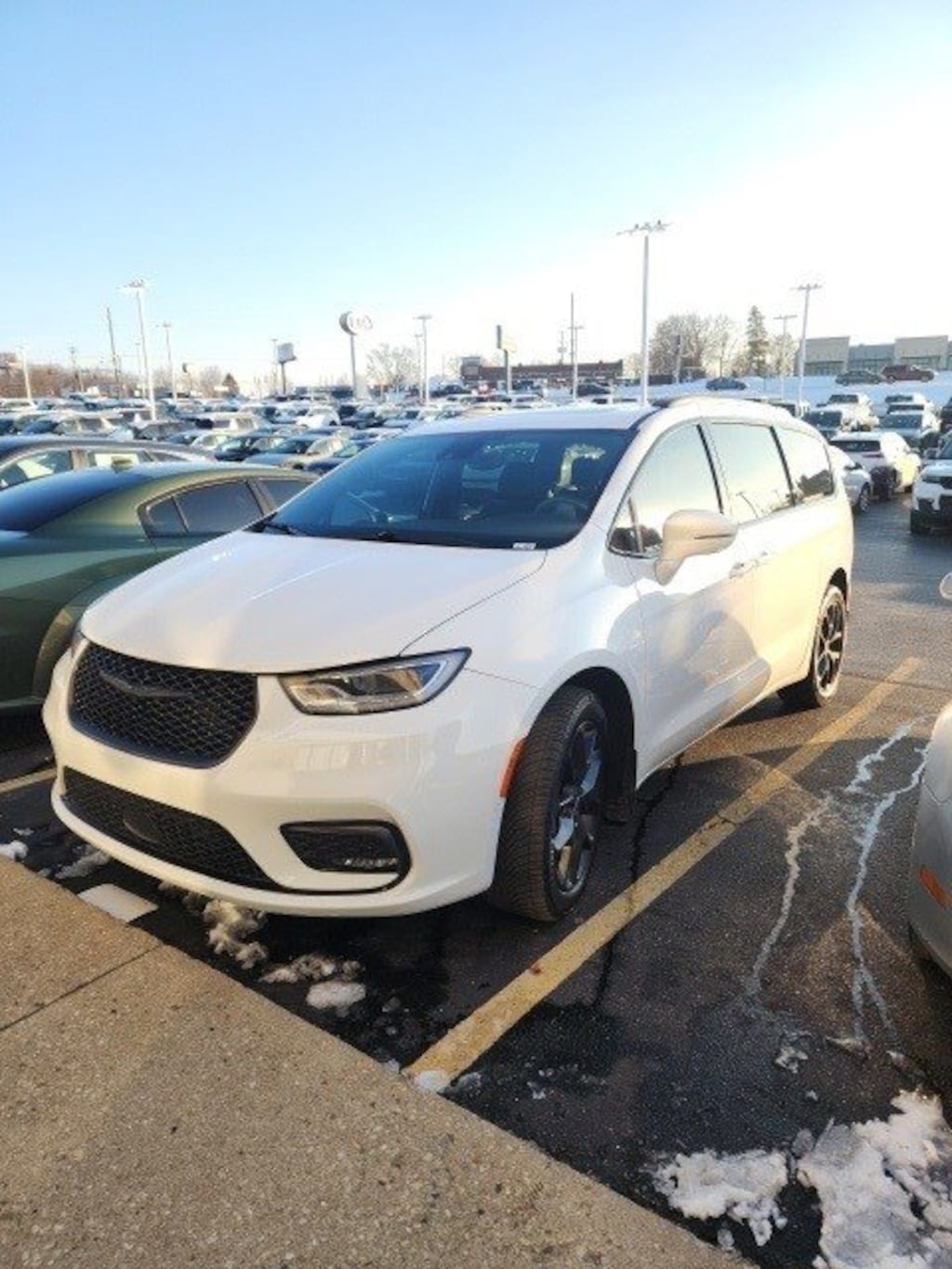 Used 2021 Chrysler Pacifica Limited AWD Van Passenger Van