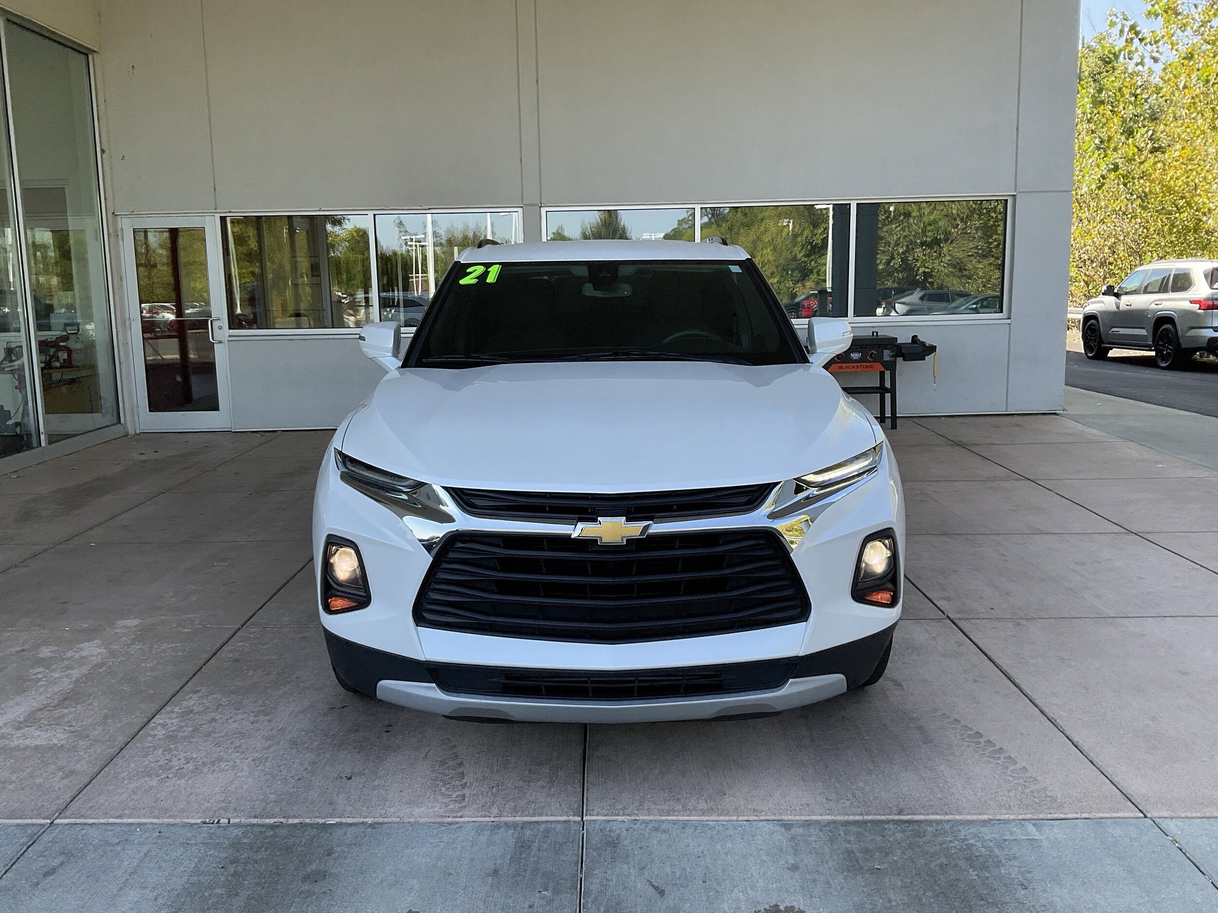 2021 Chevrolet Blazer 2LT photo 2