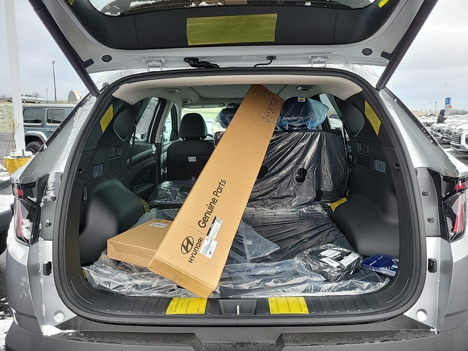 2025 Hyundai Tucson Hybrid SEL Convenience photo 4