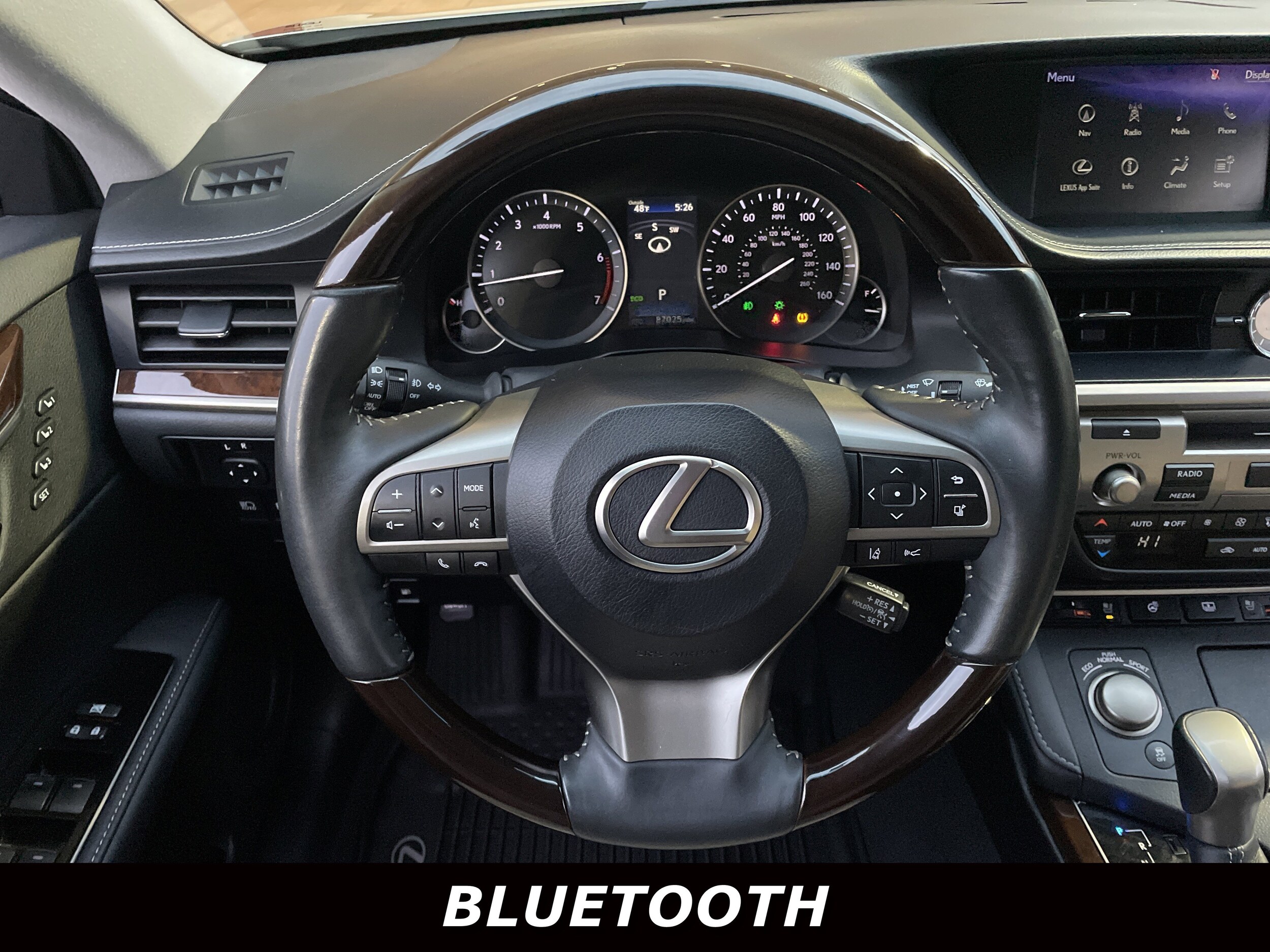 2017 Lexus ES 350 photo 3