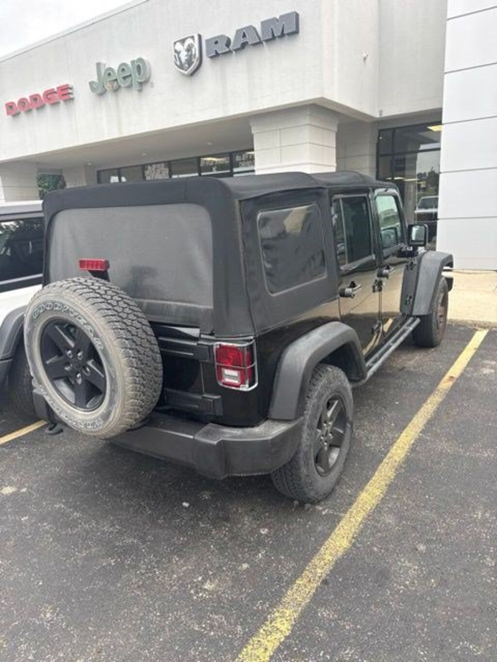 Used 2016 Jeep Wrangler Unlimited 4WD 4dr Black Bear *Ltd Avail* SUV