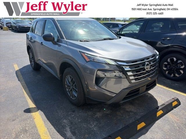 2024 Nissan Rogue S FWD's photo