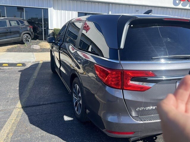 2022 Honda Odyssey EX-L photo 2