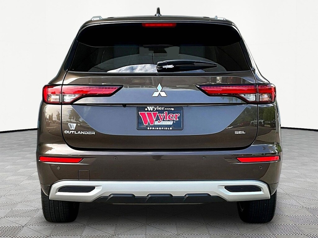 Used 2023 Mitsubishi Outlander SEL FWD SUV