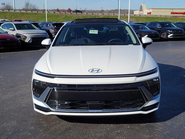 2026 Hyundai Sonata Hybrid SEL photo 2