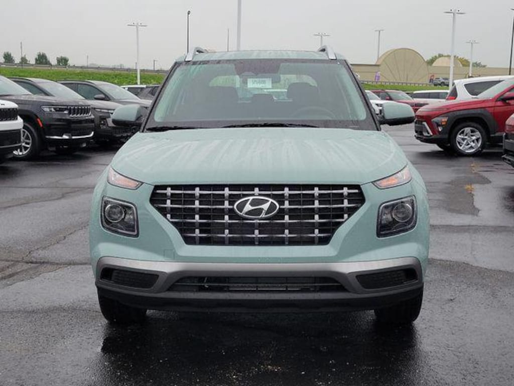 New 2026 Hyundai Venue SEL SUV