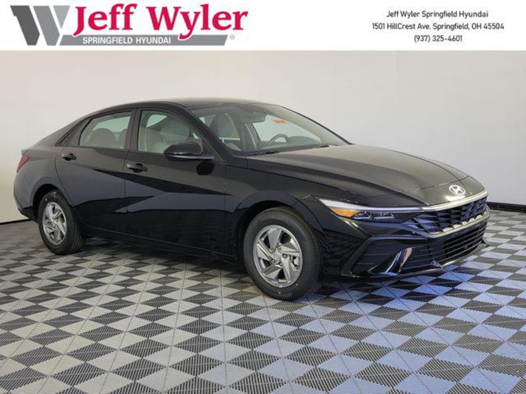 New 2026 Hyundai Elantra SE Sedan