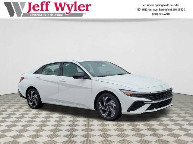 2025 Hyundai Elantra SEL's photo