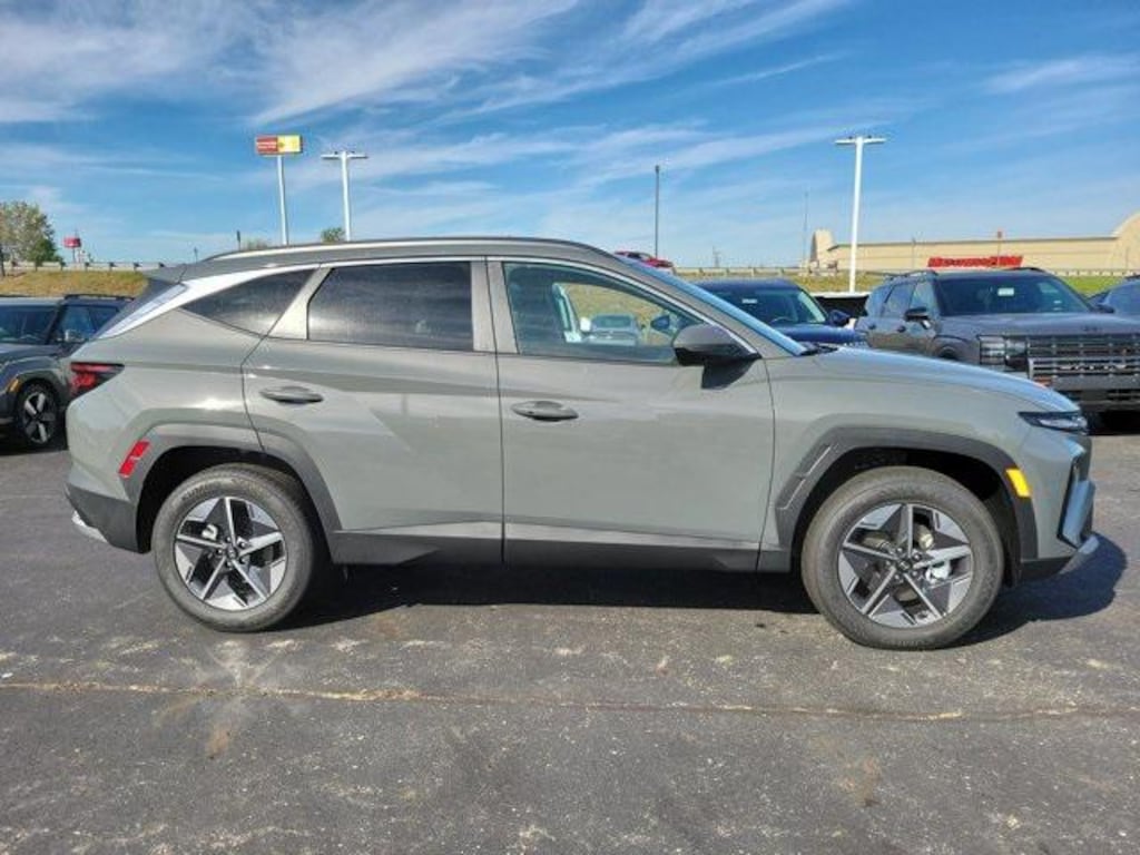 New 2026 Hyundai Tucson SEL AWD SUV