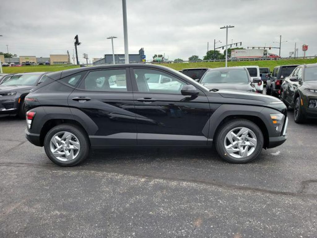 New 2026 Hyundai Kona SE FWD SUV