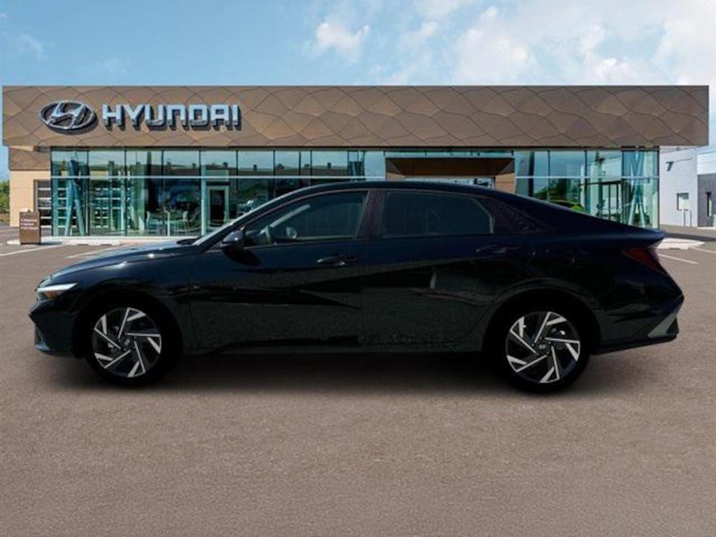 New 2025 Hyundai Elantra SEL Sport Sedan