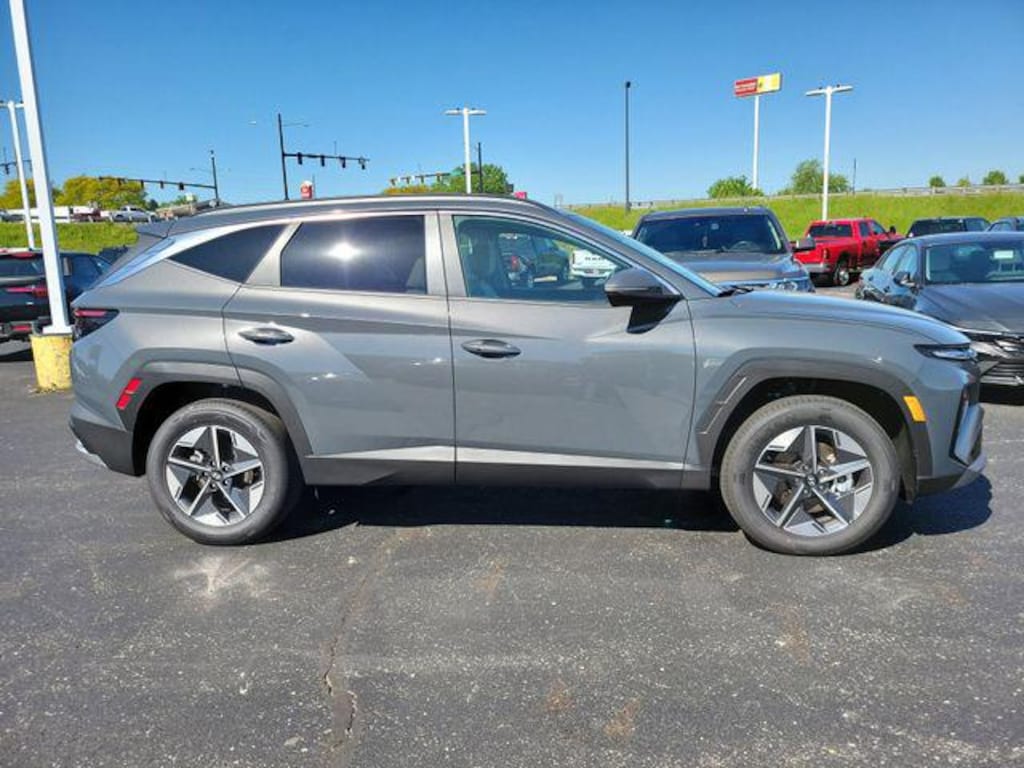 New 2026 Hyundai Tucson Hybrid SEL Convenience SUV