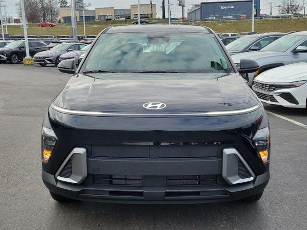 New 2026 Hyundai Kona SE FWD SUV