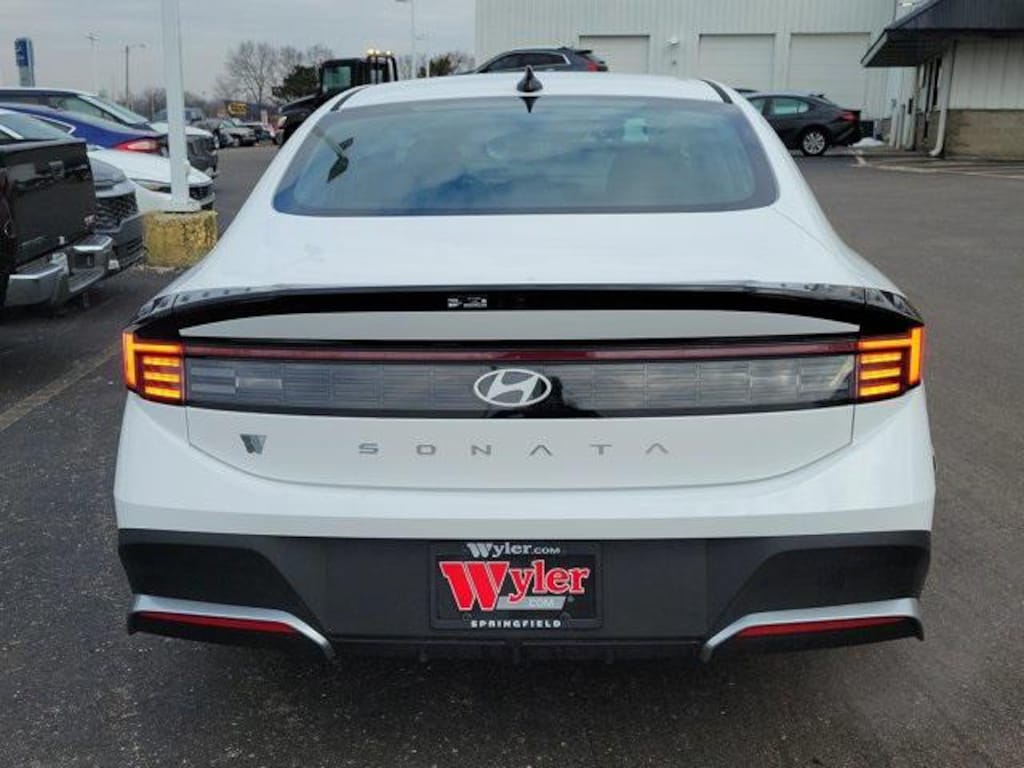 New 2026 Hyundai Sonata SE Sedan