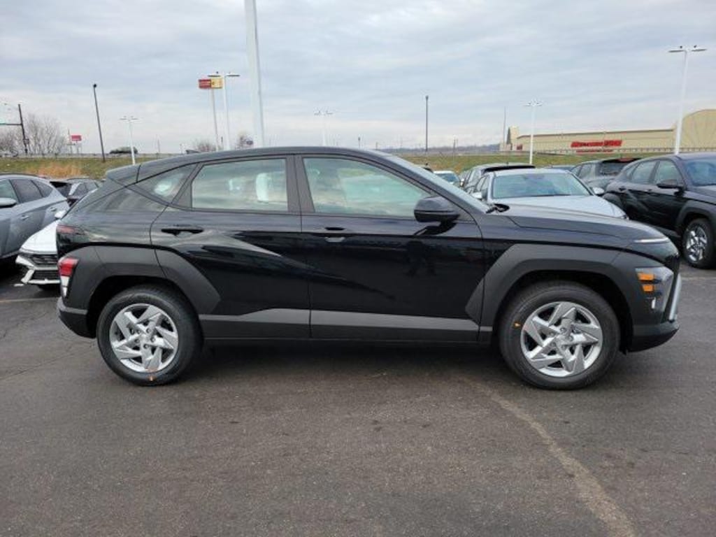 New 2026 Hyundai Kona SE FWD SUV