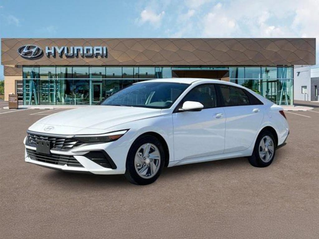 New 2025 Hyundai Elantra SE Sedan