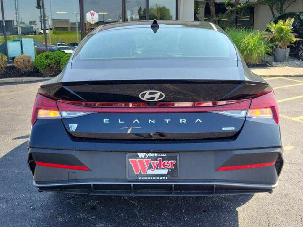 New 2026 Hyundai Elantra Hybrid SEL Sport Sedan