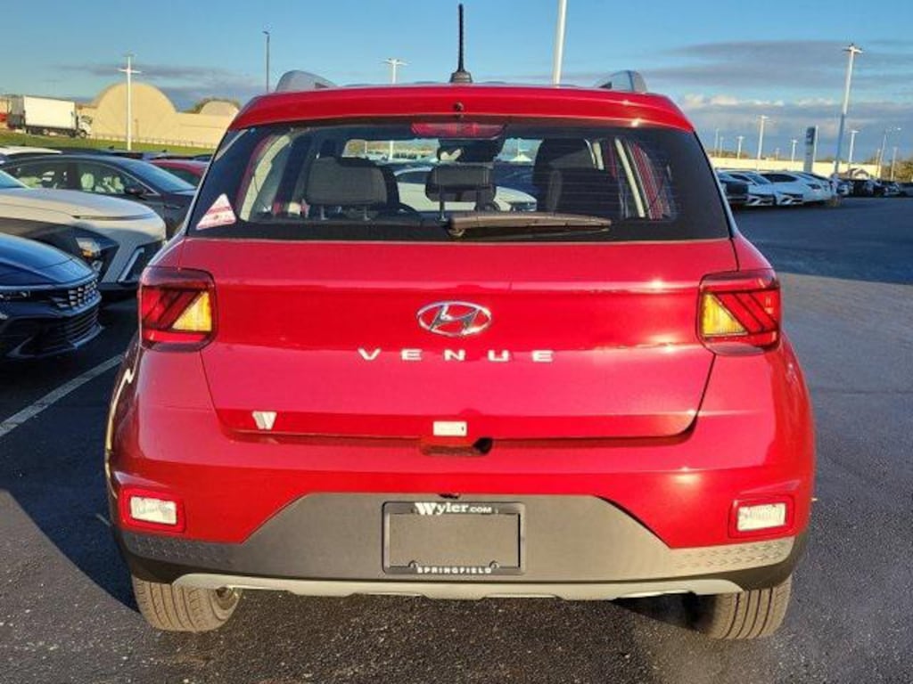 New 2026 Hyundai Venue SEL SUV