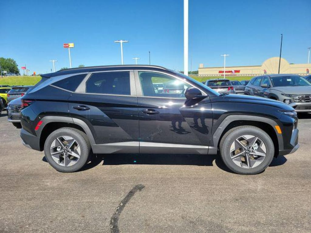 New 2026 Hyundai Tucson SEL AWD SUV