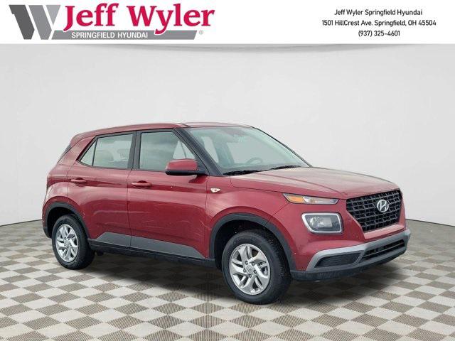 2026 Hyundai Venue SE's photo