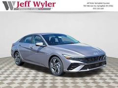 2025 Hyundai Elantra SEL Convenience Sedan