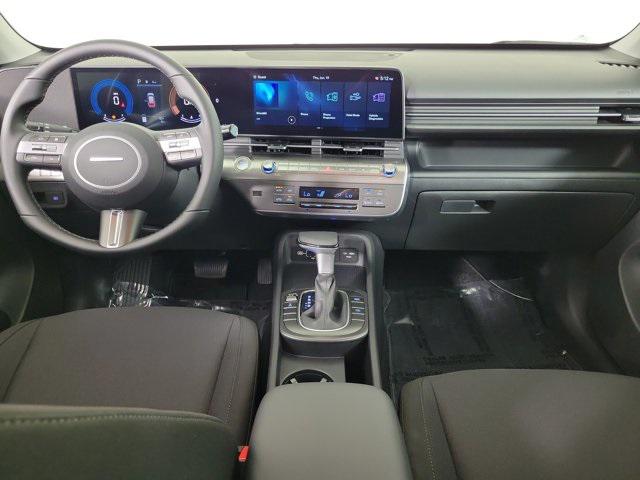 2025 Hyundai Kona SEL photo 4