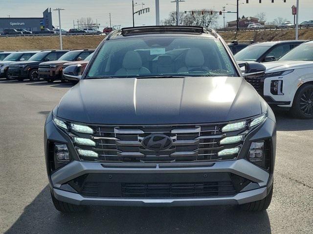 2025 Hyundai Tucson Limited photo 2