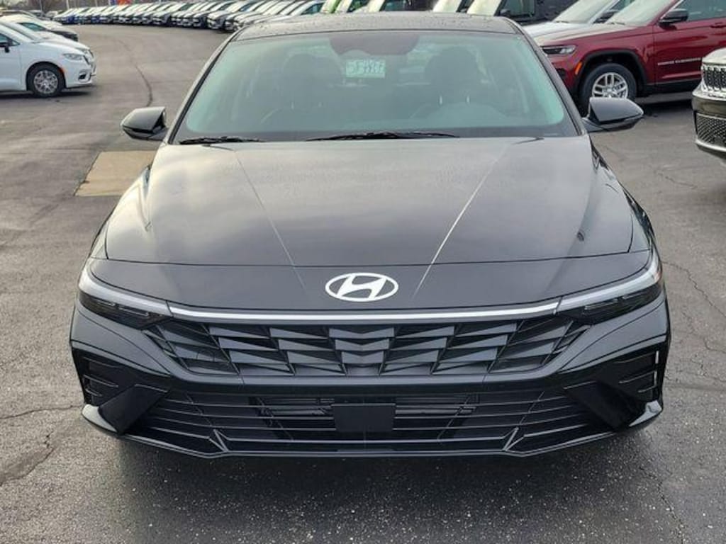 New 2026 Hyundai Elantra Limited Sedan