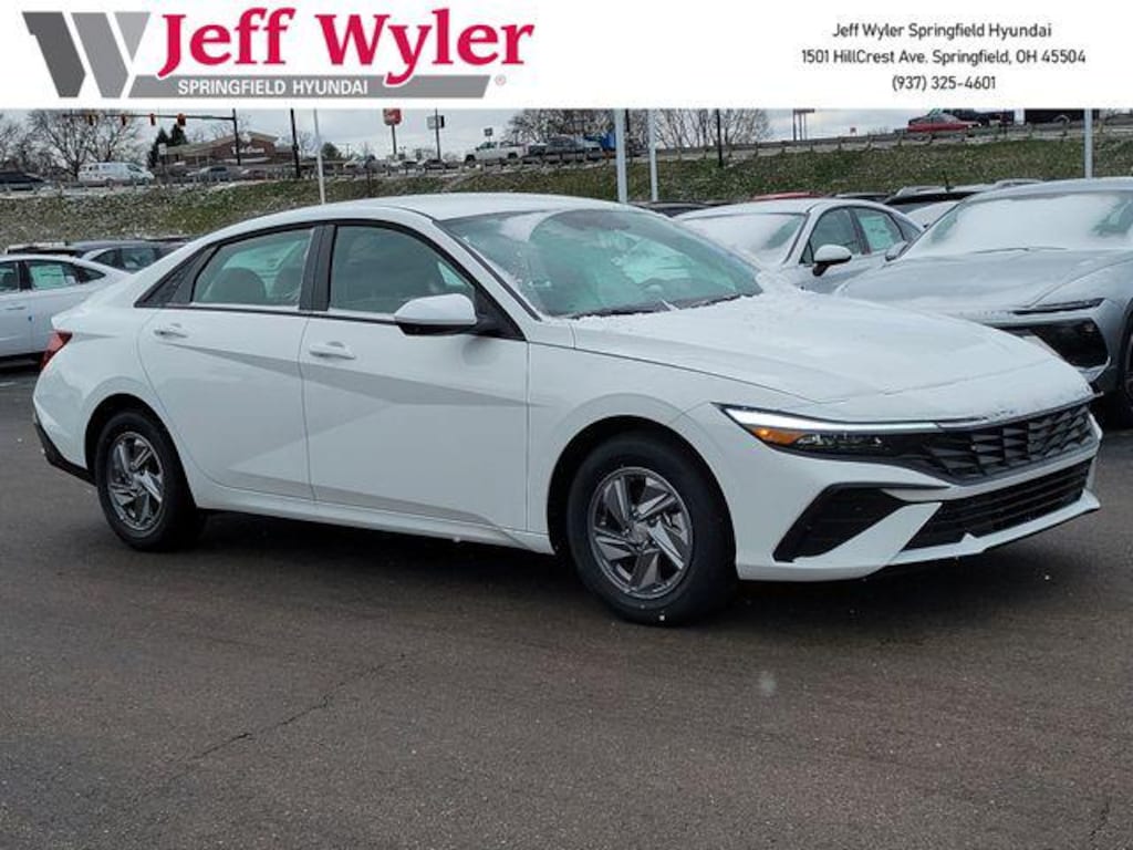 New 2026 Hyundai Elantra SE Sedan