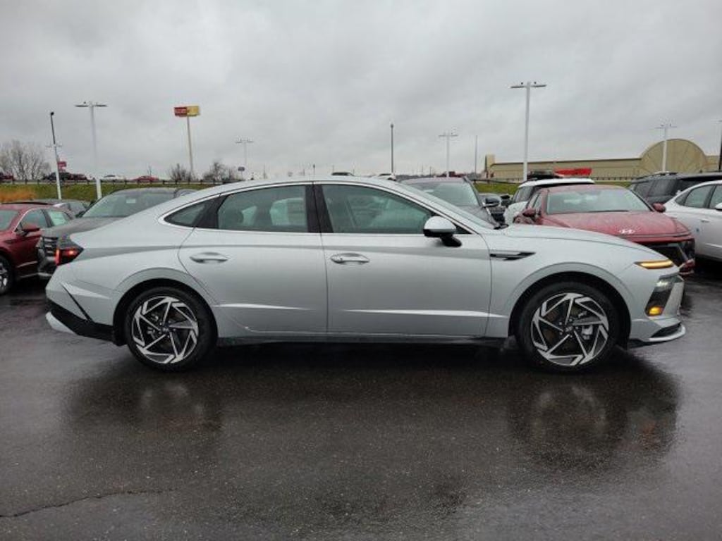 New 2026 Hyundai Sonata SEL Sport Sedan